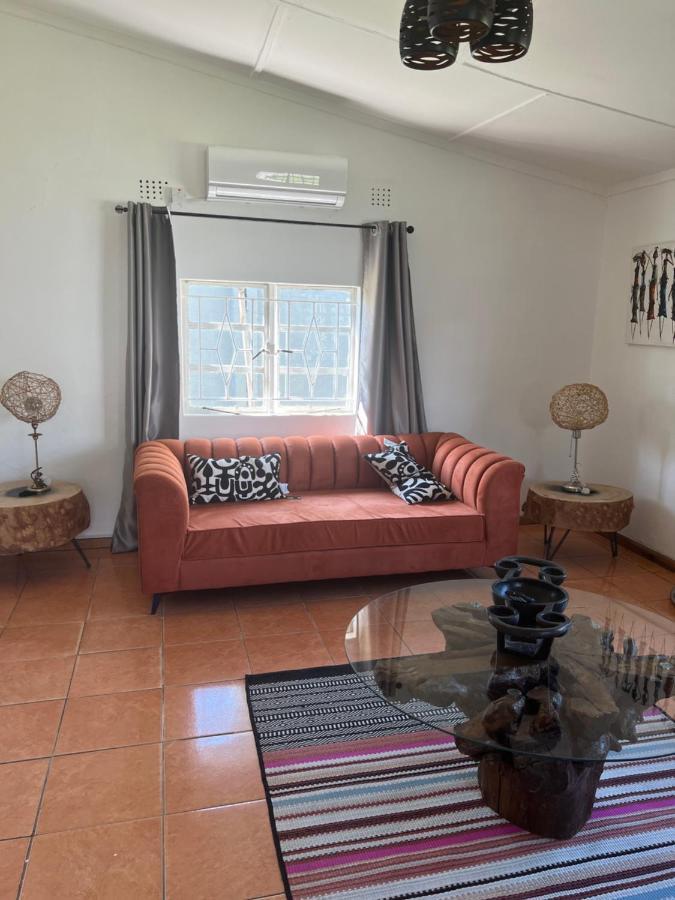 Mukala Lodge Lusaka Exteriör bild